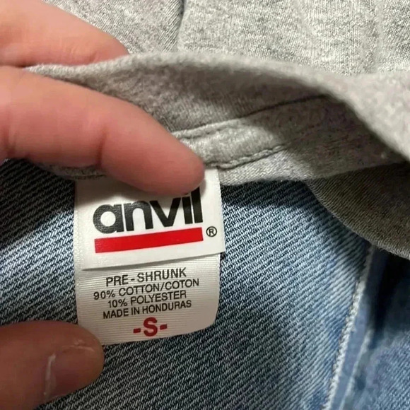 (19)Racing Tshirt - Picture 4 of 4